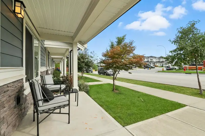 40 19501 74 AVENUE - photo 2 of 30
