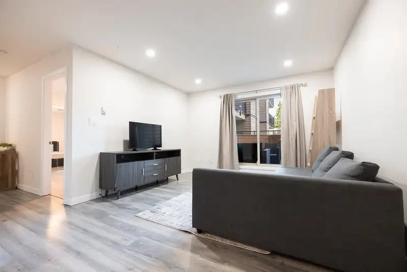 101 10438 148 STREET - photo 1 of 25