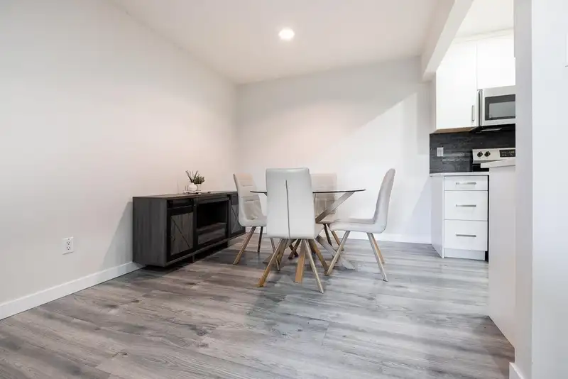 101 10438 148 STREET - photo 2 of 25