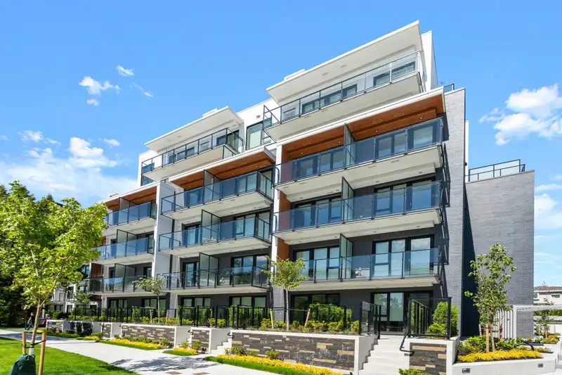 212 5168 CAMBIE STREET - photo 1 of 22