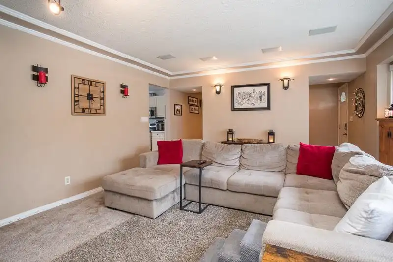 12097 261 STREET - photo 4 of 39