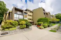 211 9101 HORNE STREET - thumbnail 1