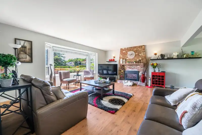 9891 SWANSEA DRIVE - photo 2 of 25