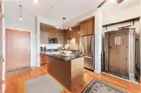 306 240 SALTER STREET - thumbnail 3