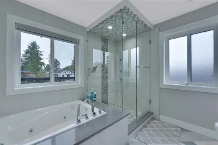 10266 126 STREET - photo 4 of 25