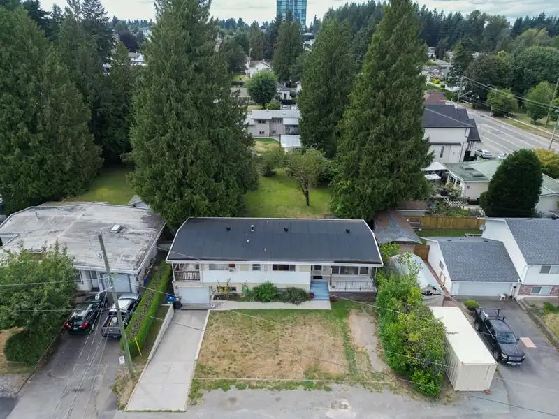2173 PRIMROSE STREET - photo 2 of 35