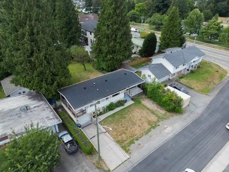 2173 PRIMROSE STREET - photo 3 of 35