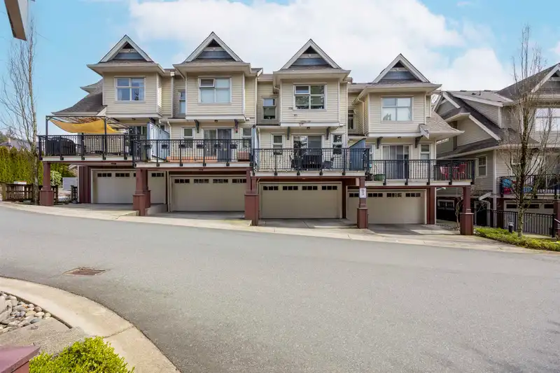 3 3380 FRANCIS CRESCENT - photo 4 of 34