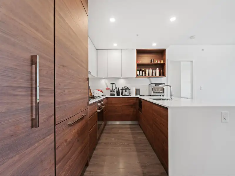 1401 595 AUSTIN AVENUE - photo 4 of 33