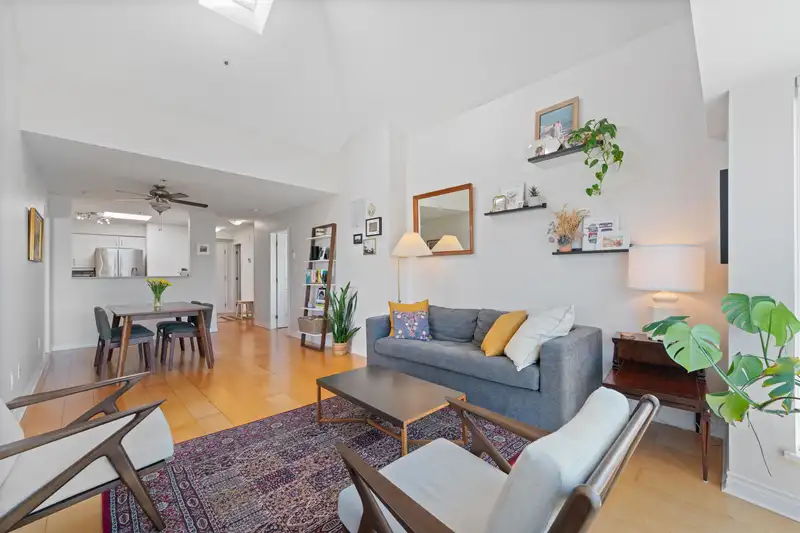407 3480 MAIN STREET - photo 1 of 35