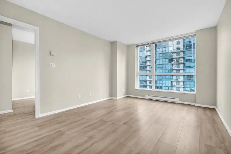 1402 1420 W GEORGIA STREET - photo 4 of 28