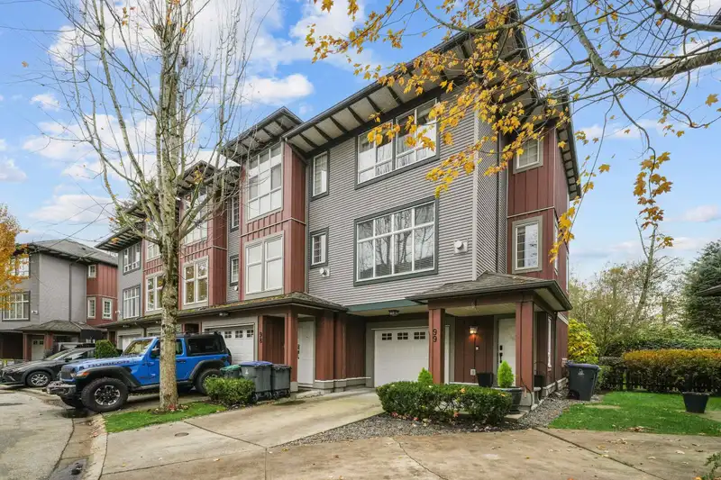 99 18777 68A AVENUE - photo 1 of 28