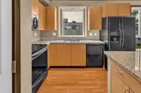 312 33485 SOUTH FRASER WAY - thumbnail 6