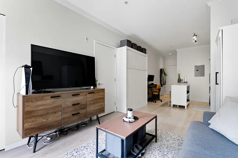 209 13678 GROSVENOR ROAD - photo 3 of 19