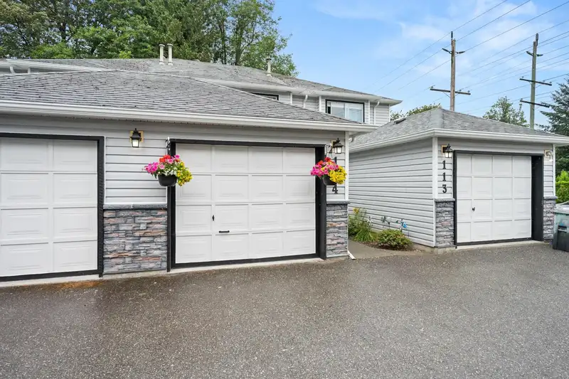 114 9507 208 STREET - photo 2 of 35