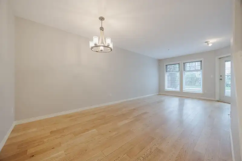 16 15432 16A AVENUE - photo 4 of 39
