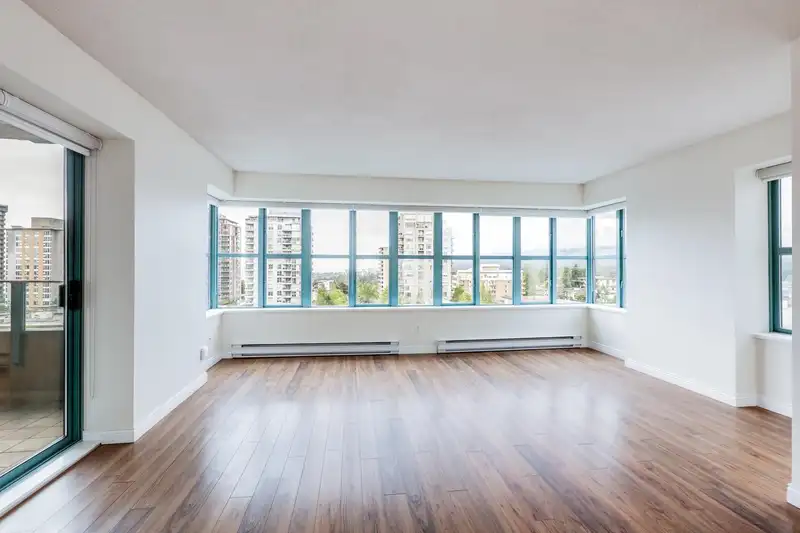 801 1555 EASTERN AVENUE - photo 3 of 30