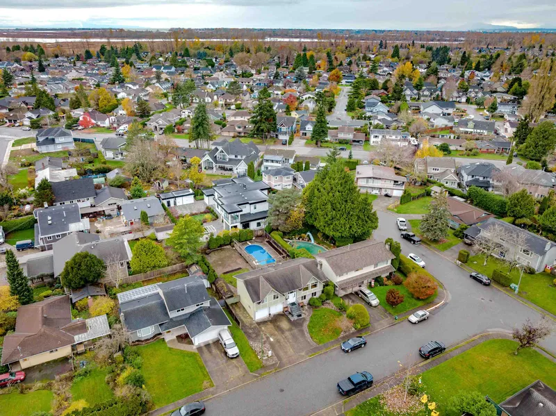 5213 WALNUT PLACE - photo 2 of 25