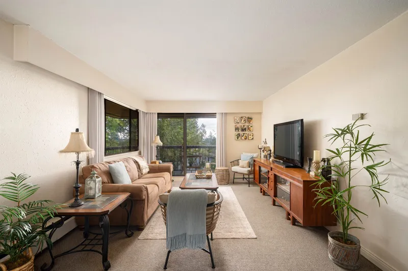 301 1000 KING ALBERT AVENUE - photo 3 of 25