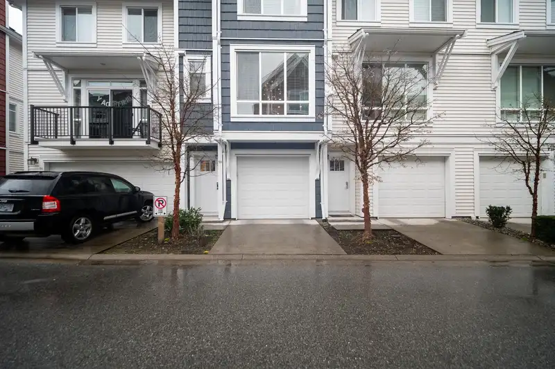 59 3039 156 STREET - photo 3 of 35