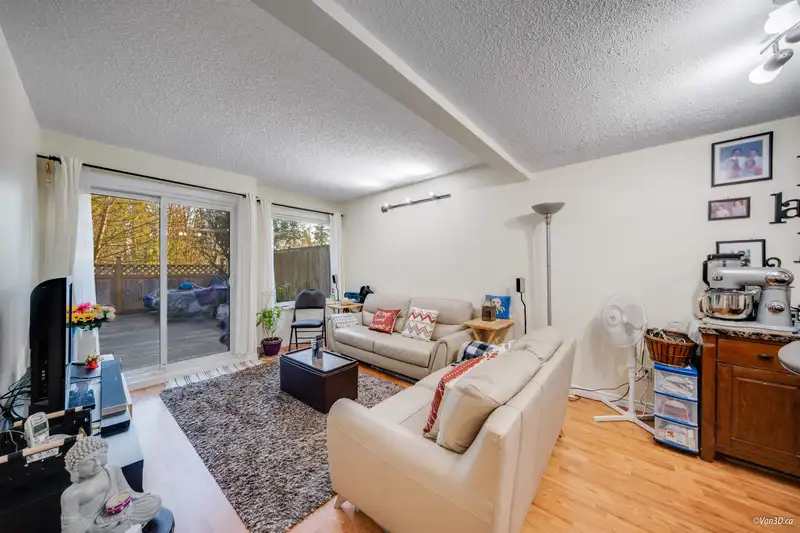 928 BLACKSTOCK ROAD - photo 4 of 36