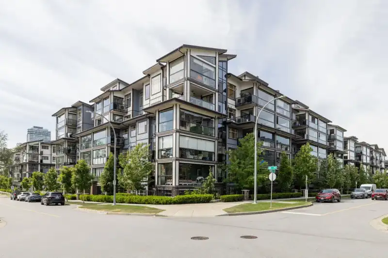 609 20325 85 AVENUE - photo 1 of 40