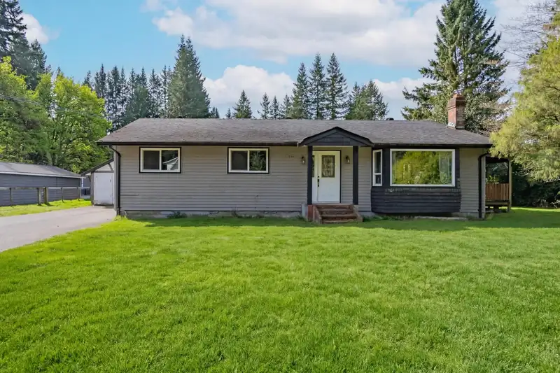 23566 52 AVENUE - photo 1 of 40