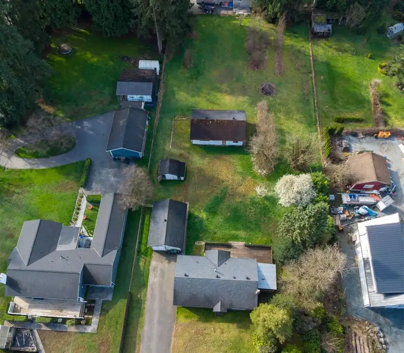 23566 52 AVENUE - photo 3 of 40