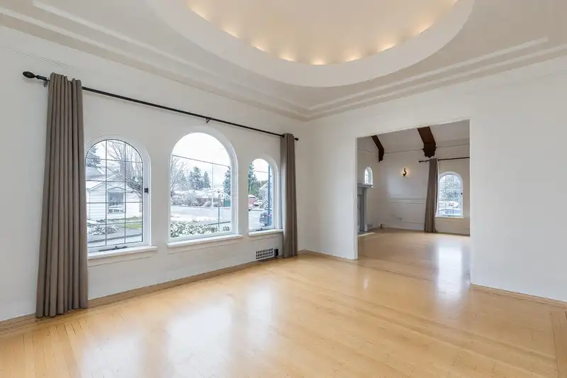 46085 FIRST AVENUE - photo 3 of 27