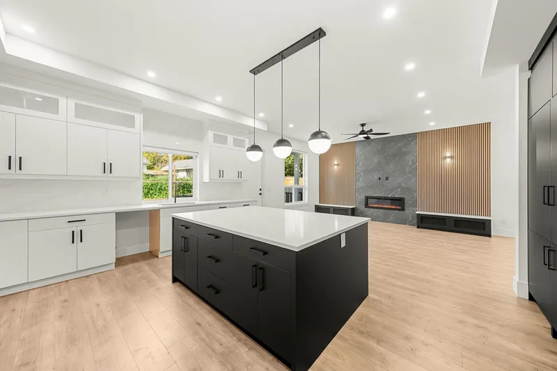 6821 205 STREET - photo 3 of 25