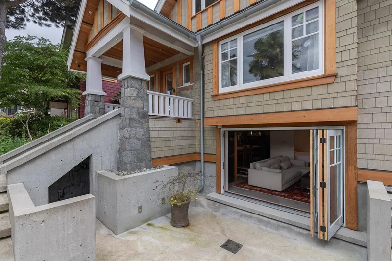 2988 POINT GREY ROAD - photo 2 of 25