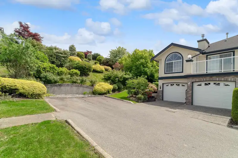 62 32777 CHILCOTIN DRIVE - photo 4 of 30