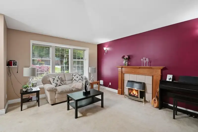 10849 MAGNOLIA COURT - photo 3 of 40