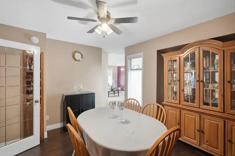 10849 MAGNOLIA COURT - photo 4 of 40