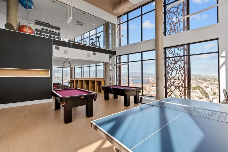 3304 128 W CORDOVA STREET - photo 4 of 10