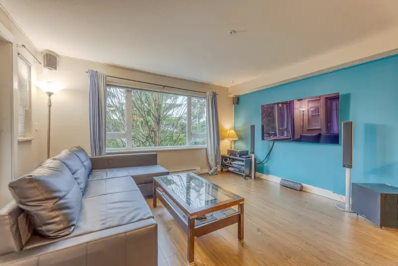 212 13740 75A AVENUE - photo 4 of 17