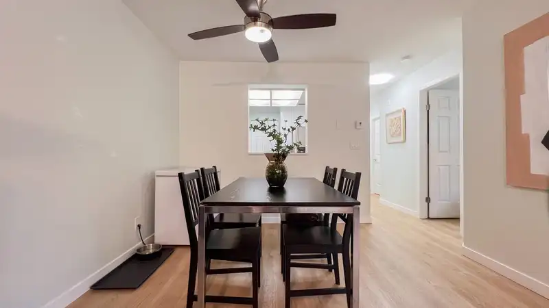 207 6820 RUMBLE STREET - photo 4 of 14