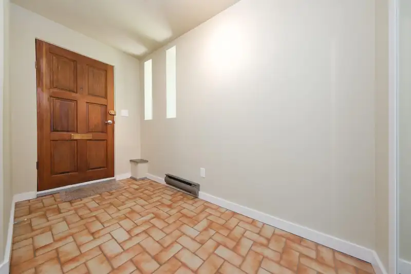 2996 W 5TH AVENUE - photo 4 of 40