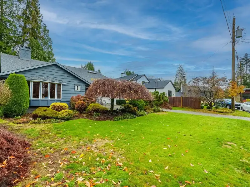 1063 MARIGOLD PLACE - photo 3 of 34