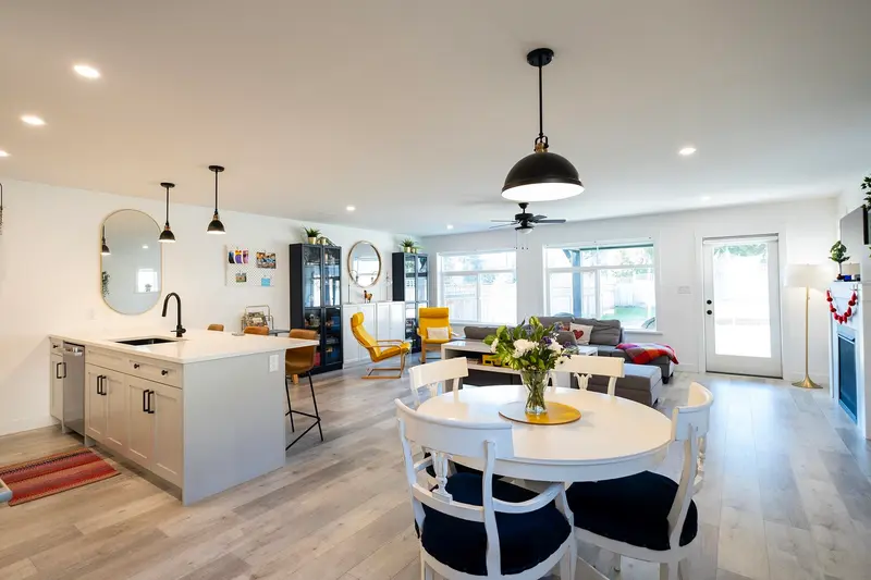 1078 CELIA CRESCENT - photo 1 of 25