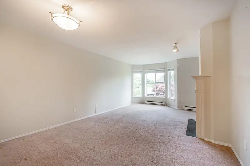 314 15110 108 AVENUE - photo 2 of 25