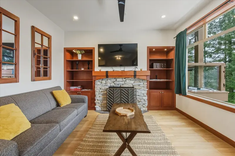 4 2301 TALUSWOOD PLACE - photo 4 of 25