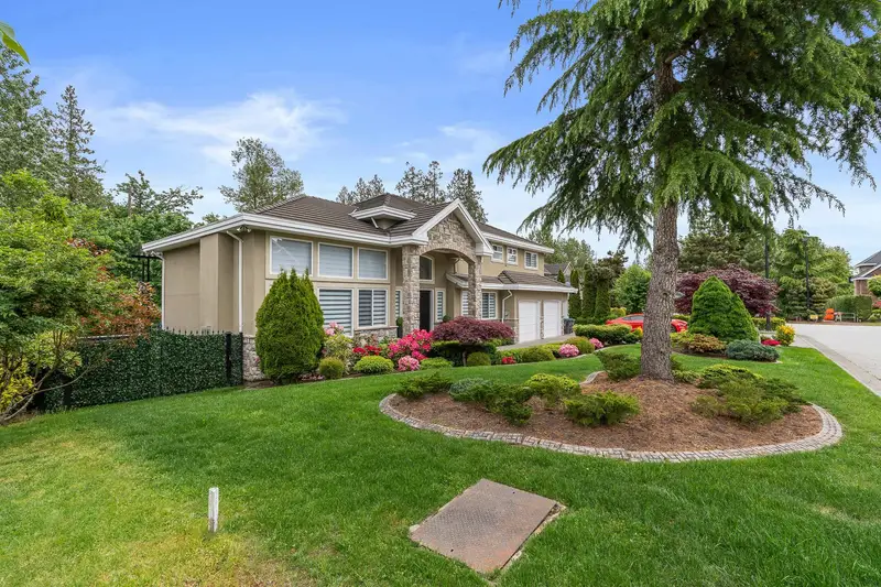 16377 113B AVENUE - photo 3 of 25