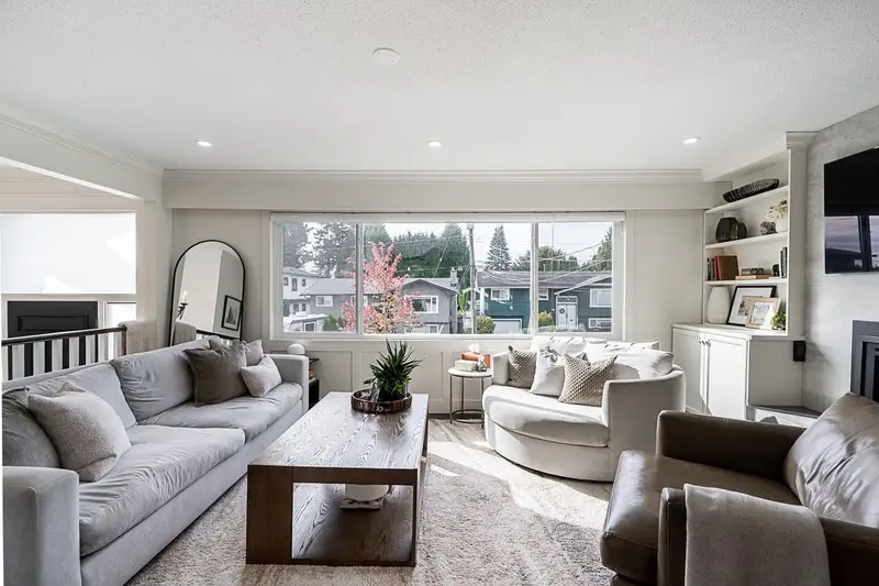 7626 116A STREET - photo 4 of 25