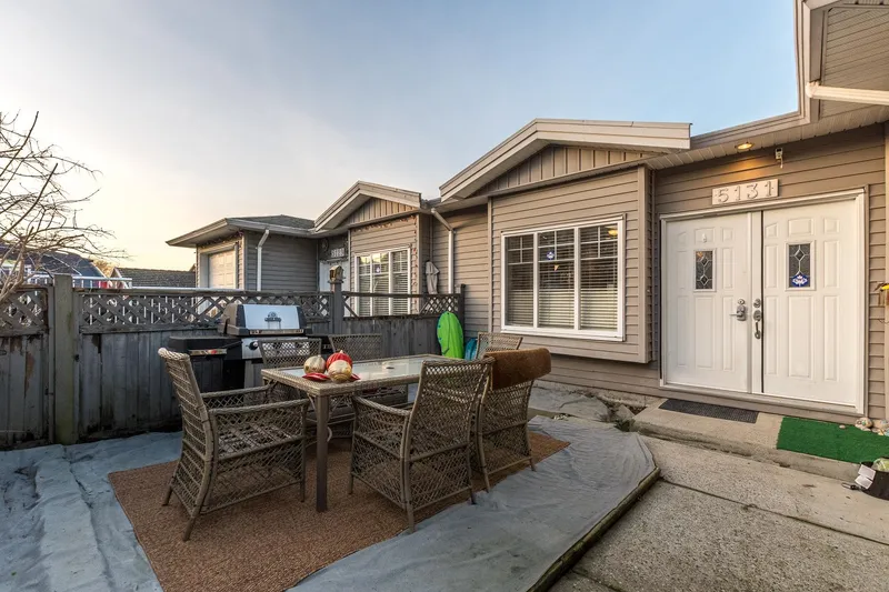 5131 MANOR STREET - photo 4 of 25