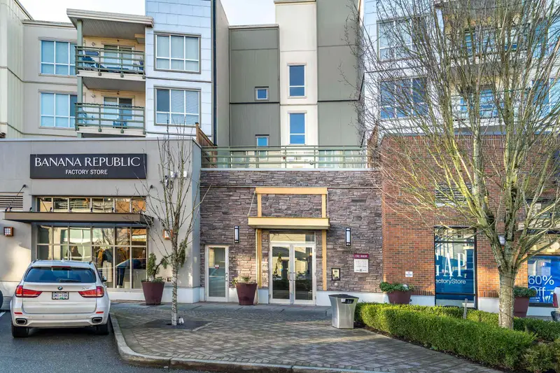 220 15735 CROYDON DRIVE - photo 1 of 25