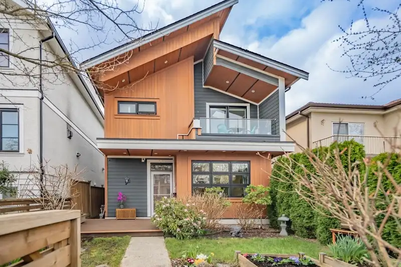 1240 E 27TH AVENUE - photo 1 of 32