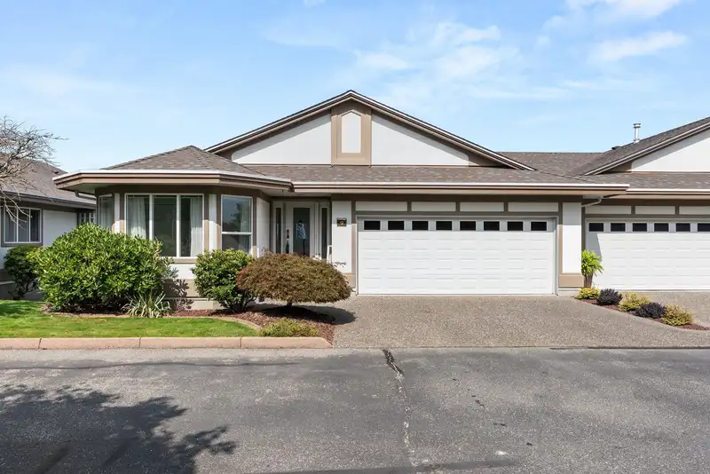 9 31445 RIDGEVIEW DRIVE - photo 1 of 40