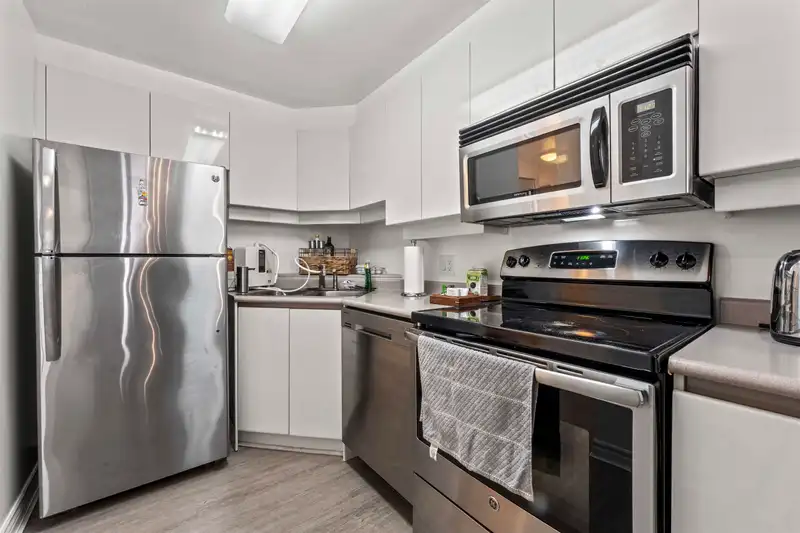2102 930 CAMBIE STREET - photo 3 of 26