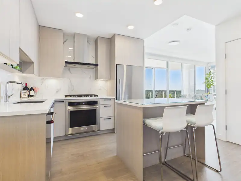 2306 555 SYDNEY AVENUE - photo 2 of 34